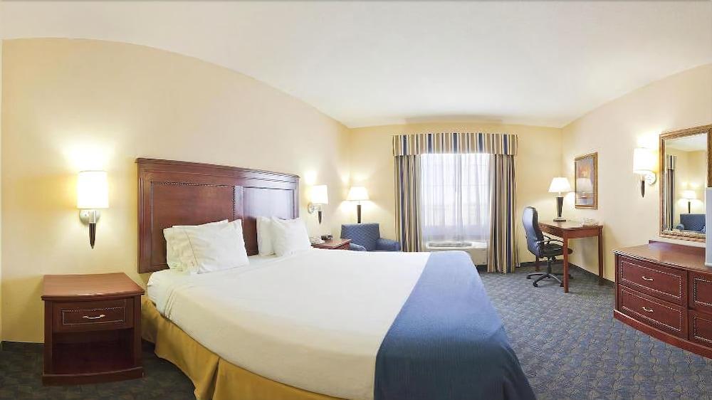 Holiday Inn Express Hotel & Suites Pampa By Ihg Екстериор снимка