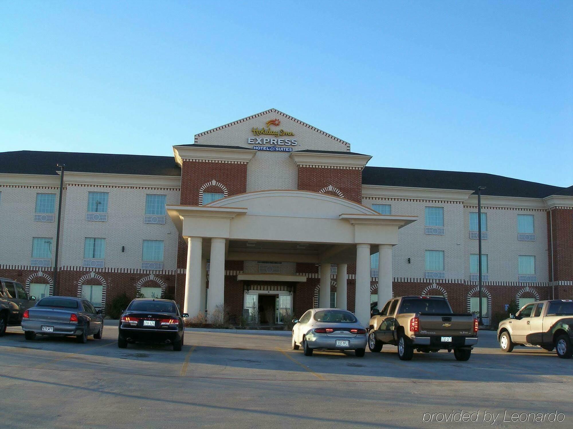 Holiday Inn Express Hotel & Suites Pampa By Ihg Екстериор снимка