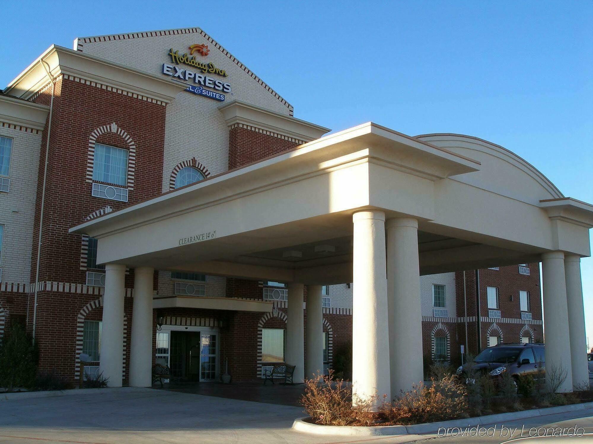Holiday Inn Express Hotel & Suites Pampa By Ihg Екстериор снимка
