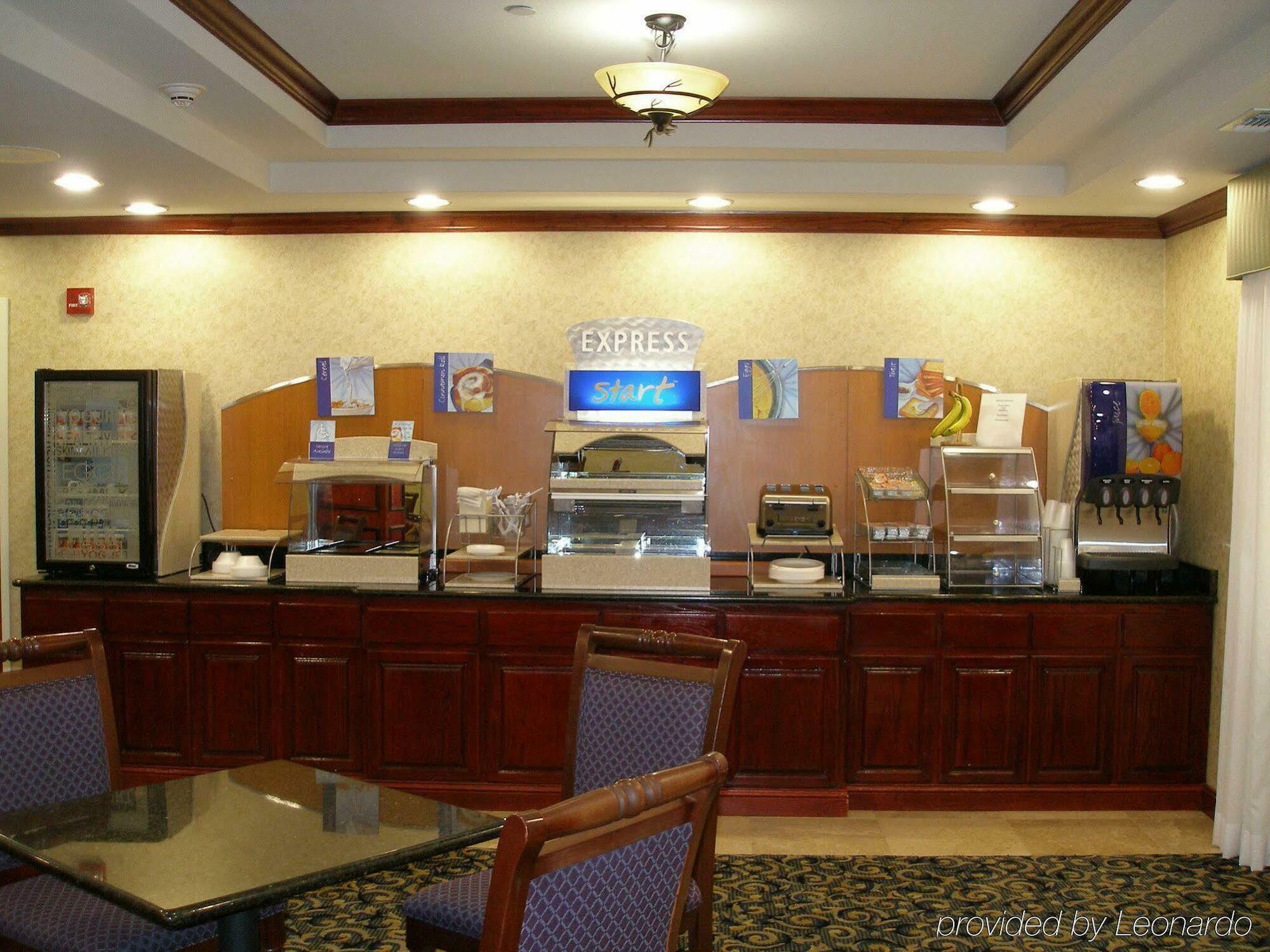 Holiday Inn Express Hotel & Suites Pampa By Ihg Екстериор снимка