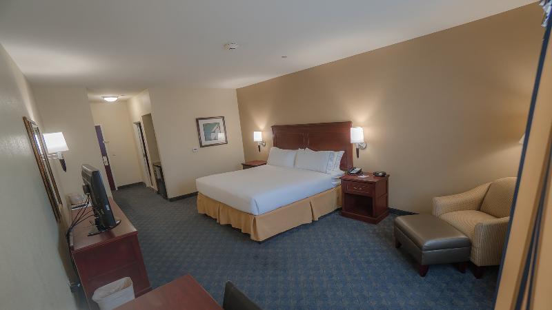Holiday Inn Express Hotel & Suites Pampa By Ihg Екстериор снимка